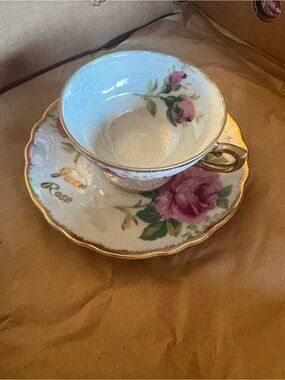 Vintage Teacup & Saucer Set with Pink Roses & Gold Trim/by Royal Albert England